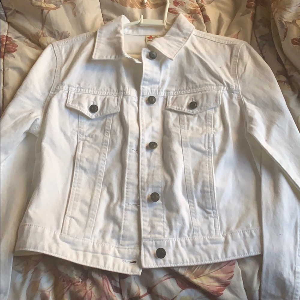 NWOT Faded glory white denim jacket